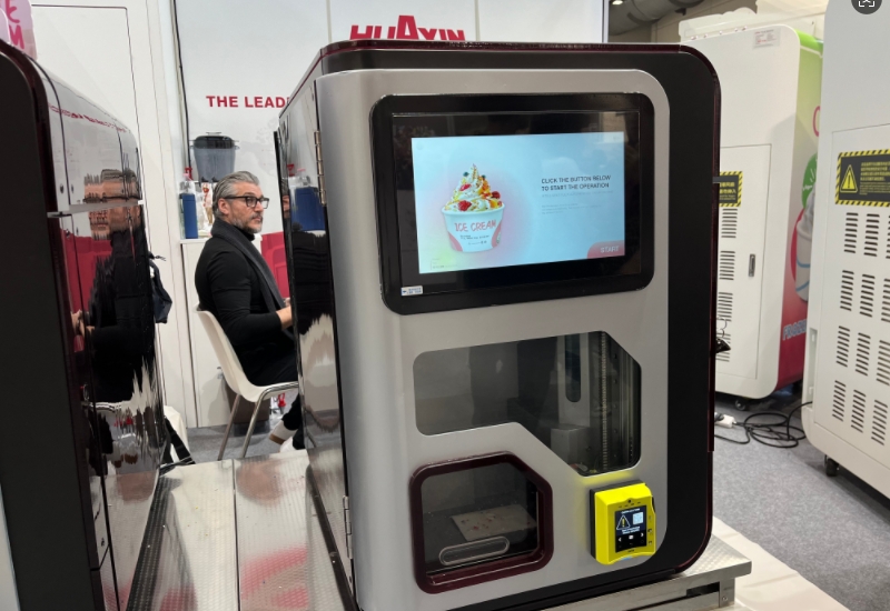 How Mini Desktop Ice Cream Machines Reshape Small Business Opportunities